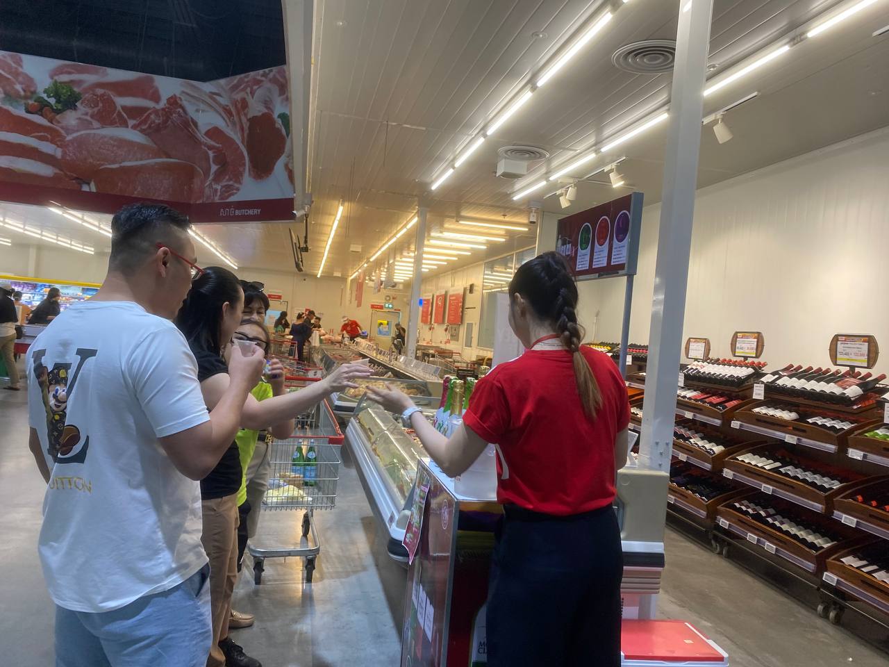 Experience SPY Sparkle: LIVE Testing at Makro on December 23 - Image 14
